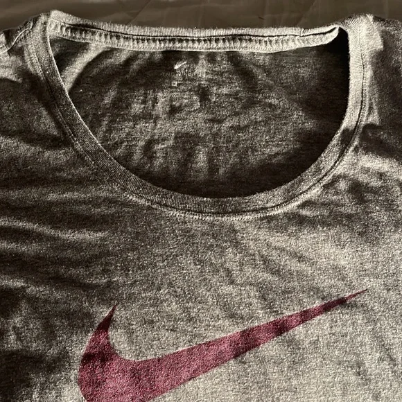 Nike Tee shirt - Picture 3 of 4
